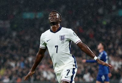 Bukayo Saka allays injury fears before Arsenal vs Tottenham derby as gesture explained