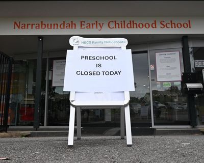 Multiple ACT schools shut after alert over asbestos in coloured sand products