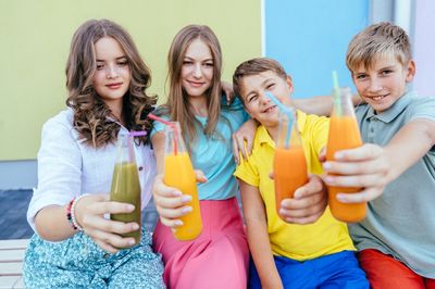 6 Foods That Quietly Use Artificial Ingredients to Fake “Freshness”