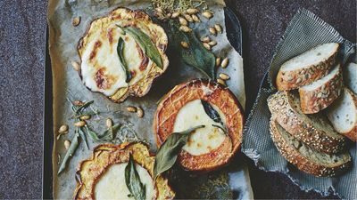 These Mini Pumpkin Fondues Make the Cutest and Most Comforting Appetizers for Thanksgiving