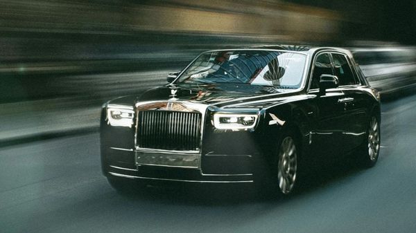 23-Year-Old High-Profile Woman Drives £1.2M Rolls-Royce Into Mercedes, Denies Charges