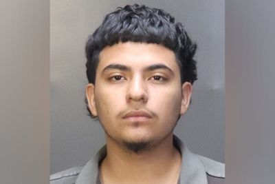 Teen accused of plotting to kill his baby’s mother’s new boyfriend had to ask for a ride: cops