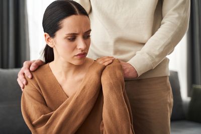 7 ‘People-Pleasing’ Habits That Accidentally Attract Narcissists