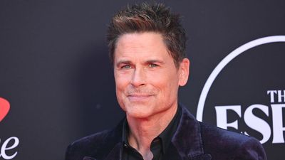 Rob Lowe Unlocks the Secrets to a Sophisticated, Frosted White-and-Silver Christmas Tree Look You Can Replicate for Under $5