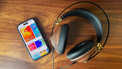 I just ditched Spotify for Apple Music — these 3 unique features have me hooked