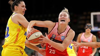 Third quarter magic helps Perth see off WNBL champions
