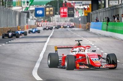 Slater "unstoppable" in Macau but "gamble" didn't work out