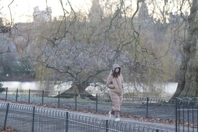 London braces for plunging temperatures and cold showers as Storm Claudia lashes UK