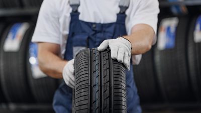 How to Choose the Right Tire For Your Car And Needs