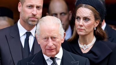 King Charles' stern two-word response to William's request after Catherine's cancer diagnosis