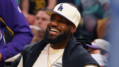 LeBron James Takes Big Step on Path Toward Season Debut With Lakers