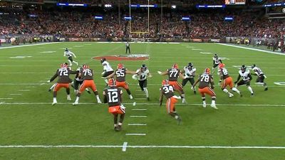 Ravens’ Kyle Hamilton Trolls Shedeur Sanders With Perfect Celebration After Sack