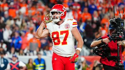 Travis Kelce Breaks Chiefs’ All-Time Touchdown Record With Late Score vs. Broncos