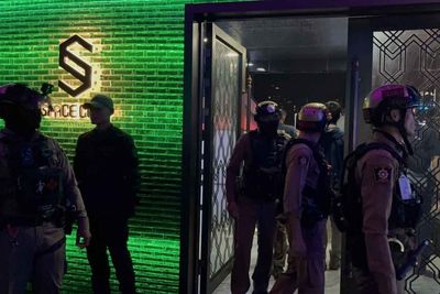 Pattaya pub raided, Chinese men and Vietnamese women arrested