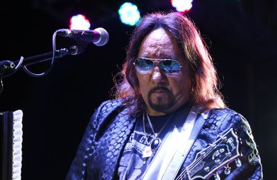 KISS hold moment of silence for Ace Frehley at first gig since his death