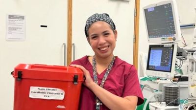 Filipina NHS Nurse Raquel Duncombe Honoured by Starlight Foundation For Easing Kids' Fears Through Play