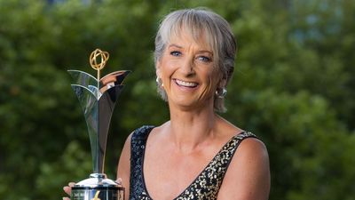 Australian surf great honoured with Hall of Fame award