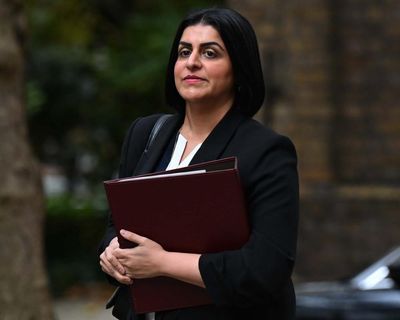 Shabana Mahmood plans to remove more families from UK in asylum shake-up