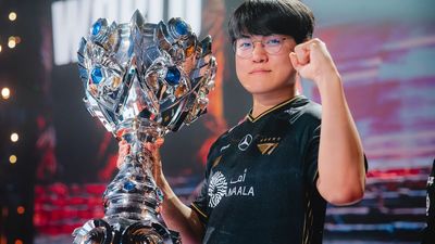Three-time Worlds Champion star ADC Gumayusi leaves T1