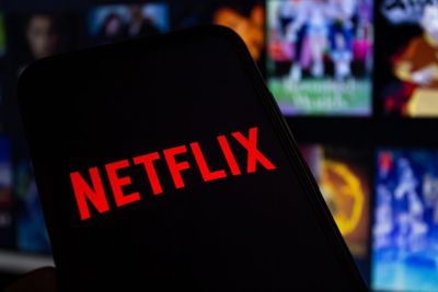 Don't Be Fooled By Netflix's 90% 'Drop': Why ETF Investors Are Barely Blinking