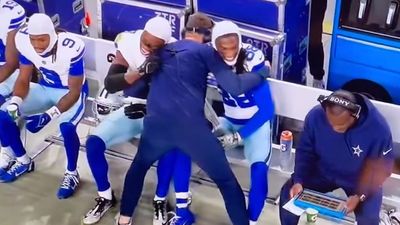 Cowboys Coach Quickly Made Up With George Pickens and CeeDee Lamb After Benching