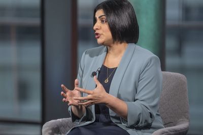 Shabana Mahmood tells Nigel Farage to ‘sod off’ after he invites her to join Reform