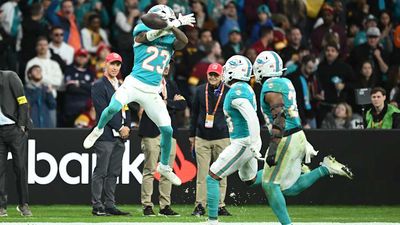 Dolphins Steal Iconic Real Madrid Quote As Bernabeu Lights Up the NFL