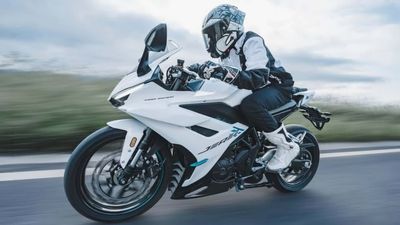 This Chinese Sportbike Has Legit Racing Cred. But Will Anyone Take It Seriously?