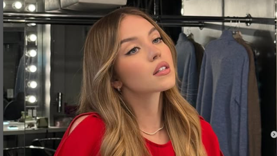 Is Sydney Sweeney Flirting With Tom Cruise? Actress Allegedly Declared 'I'm Single' Despite New Kiss