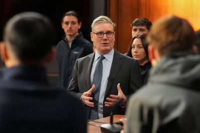 Starmer warns his cabinet to ‘stop talking about ourselves’ after Labour briefing war