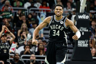 Giannis Antetokounmpo set for MRI scan after suffering injury setback