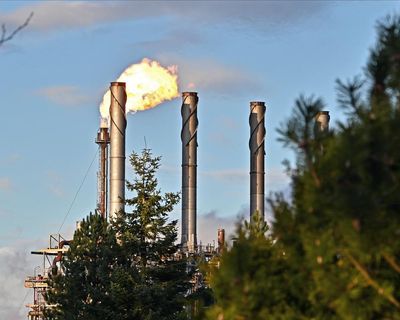 ExxonMobil to shut chemicals plant in Fife with loss of up to 450 jobs