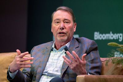 'Bond King' Jeffrey Gundlach warns of the next financial crisis: 'It has the same trappings as subprime mortgage repackaging in 2006'