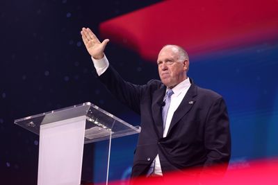 Donald Trump's Border Czar Threatens NYC: Massive ICE Crackdown Set to Hit Before Zhoran Mamdani Takes Office