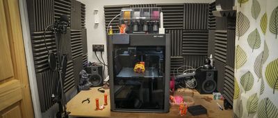 I've spent the past month testing the Bambu Lab H2C 3D printer and it's not what I was expecting - it's actually much better