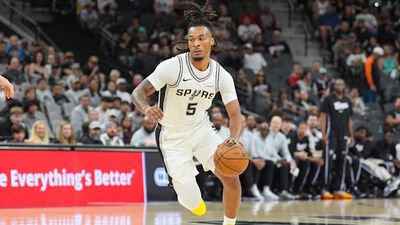 Emerging Spurs Star Stephon Castle to Miss Time With Hip Flexor Strain