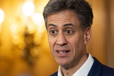 Tony Blair’s think tank joins calls for £300 cut in energy prices ahead of Budget