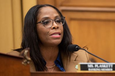 Plaskett avoids censure over Epstein texts - Roll Call