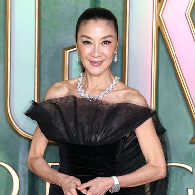 Michelle Yeoh’s Pixie Proves She’s the Queen of the Sudden Hair Switch Up