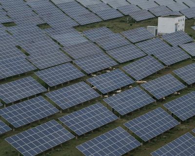 China doesn’t want to lead alone on climate policies, senior adviser warns