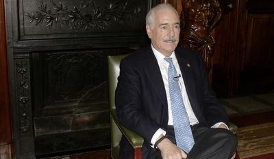 Former Colombian President on Potential U.S. Intervention in Venezuela: 'What Will Happen Is an Extraction, Not an Invasion'