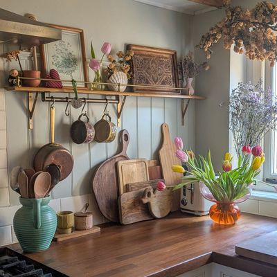 I love to make big design decisions but I hate to spend money when I don't have to – these are my spend-savvy decorating secrets