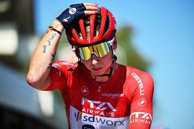 'Luckily I'm quite OK but this could be way worse' – Lorena Wiebes hit from behind by driver who fails to stop