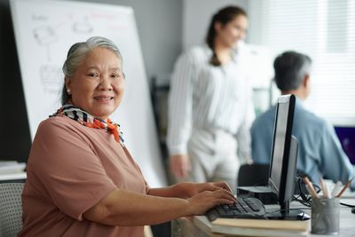 5 Free Tech Help Programs for Retirees