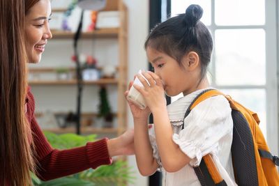Decision made over giving nursery children almond, oat and soya ‘milk’