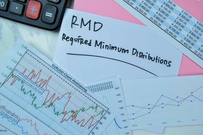 The RMD Deadline Looms: Why Seniors Should Act Before December 31