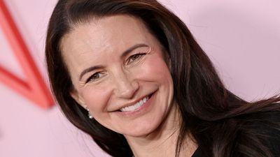 Kristin Davis’ Stunning Fall Bouquet Reveals How to Transform Your Thanksgiving Table Into a Seasonal Showstopper in Minutes