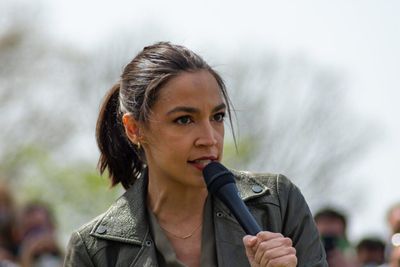AOC Warns Of '2008-Style' Risks From AI Bubble, Says Tech Giants Shouldn't Expect A Bailout