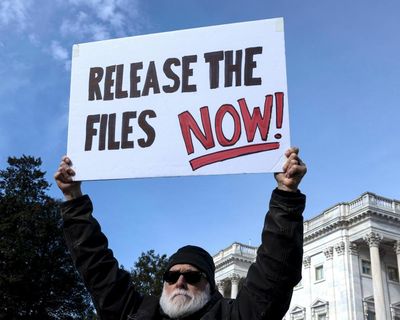 White House walks back Trump’s suggestion of executing Democrats, stands by ‘piggy’ insult to reporter– as it happened