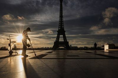 More than 170,000 homes in Paris left without power as blackout halts metro
